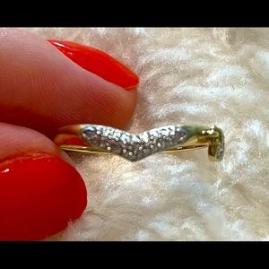 Unique 10k Gold and Diamond Ring